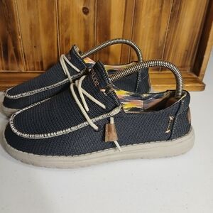 Hey Dudes Women's Shoe Size 6